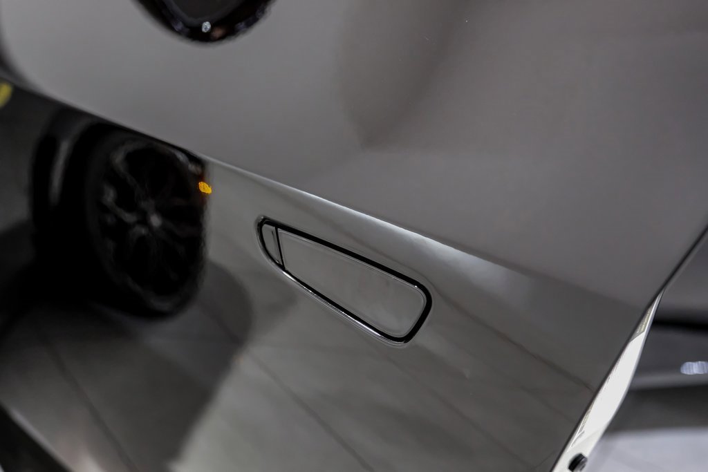 Used 2024 Ferrari Purosangue image 37