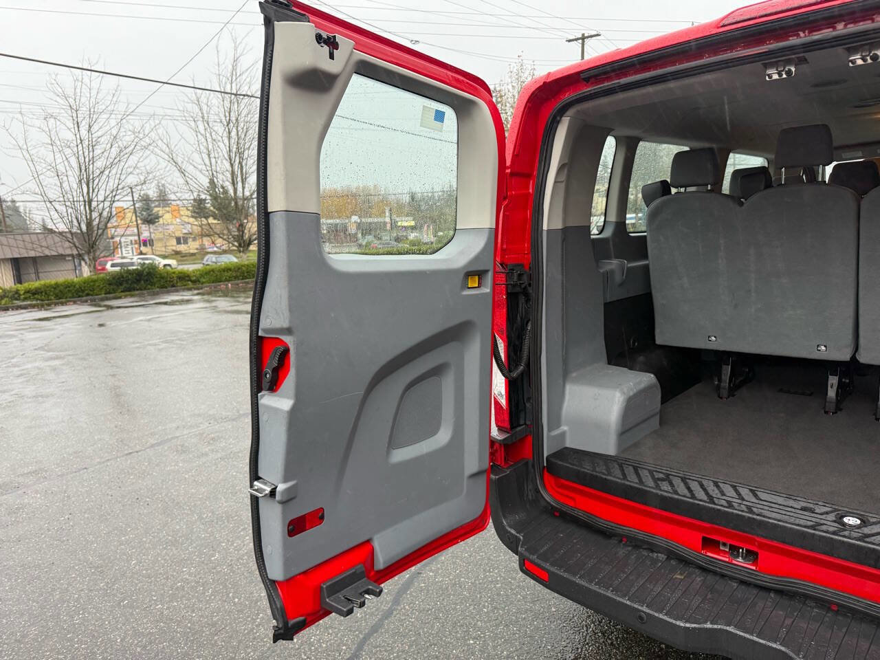 Used 2018 Ford Transit 350 XLT image 41