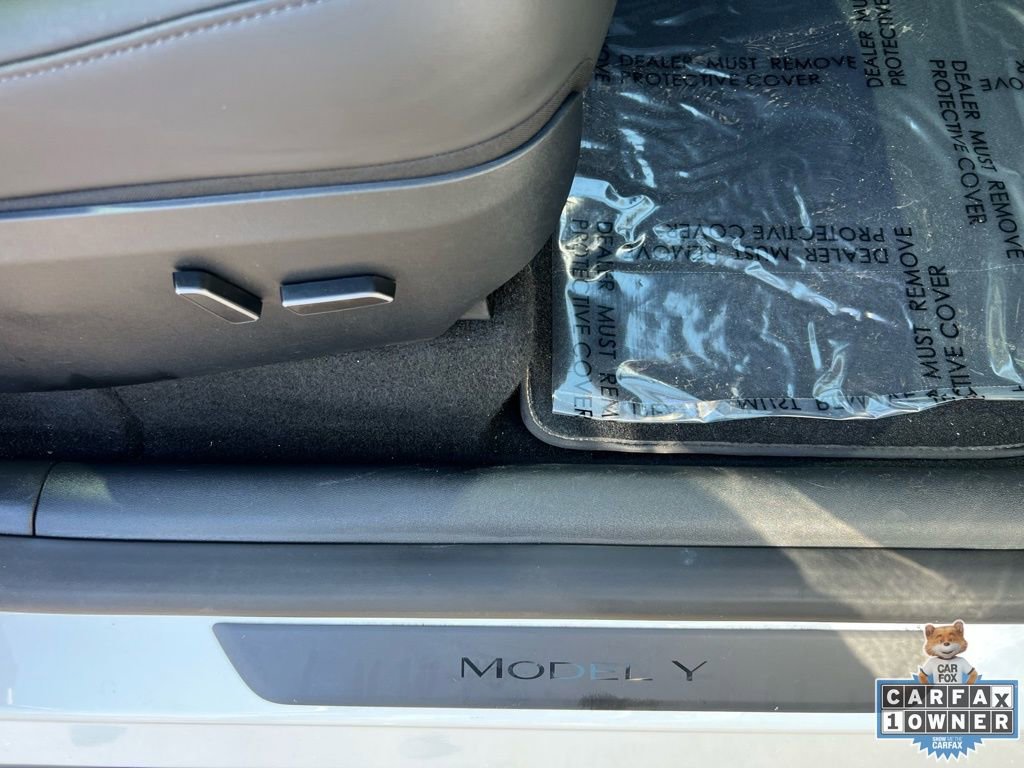 Used 2023 Tesla Model Y Long Range image 50