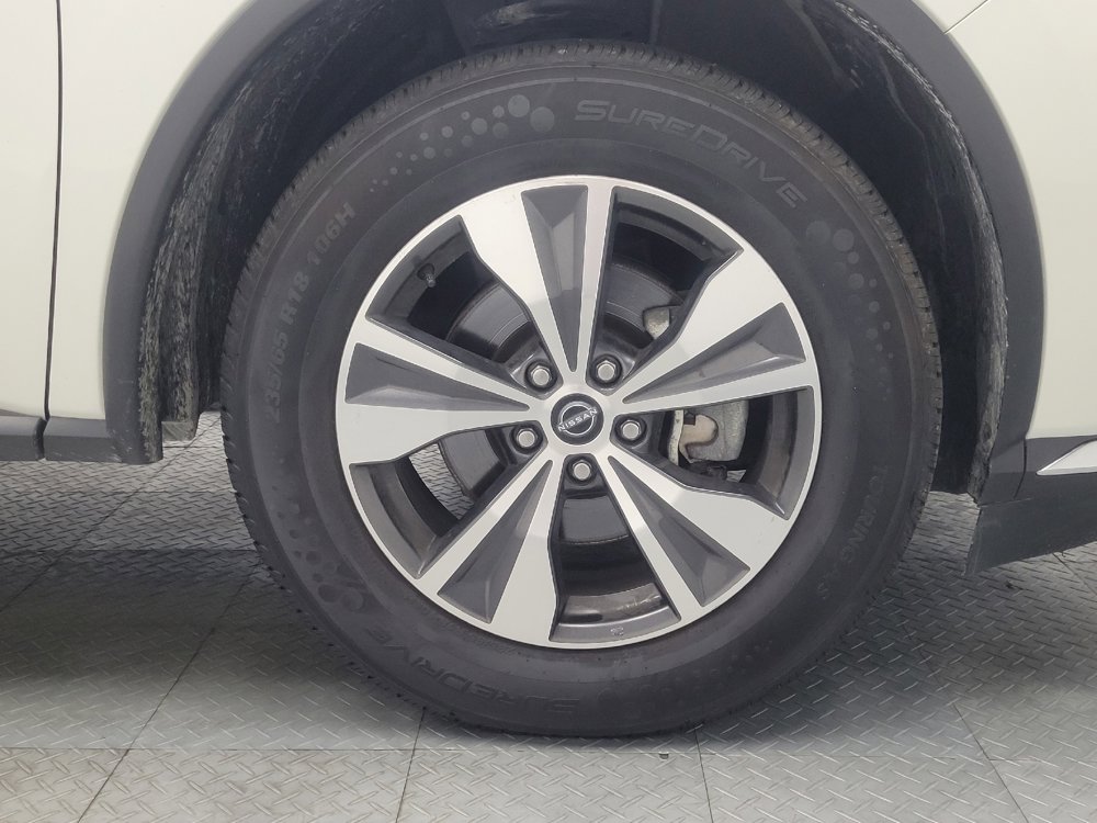 Used 2023 Nissan Murano SV image 31