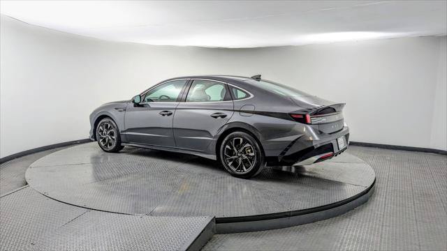 Used 2025 Hyundai Sonata SEL FWD image 6