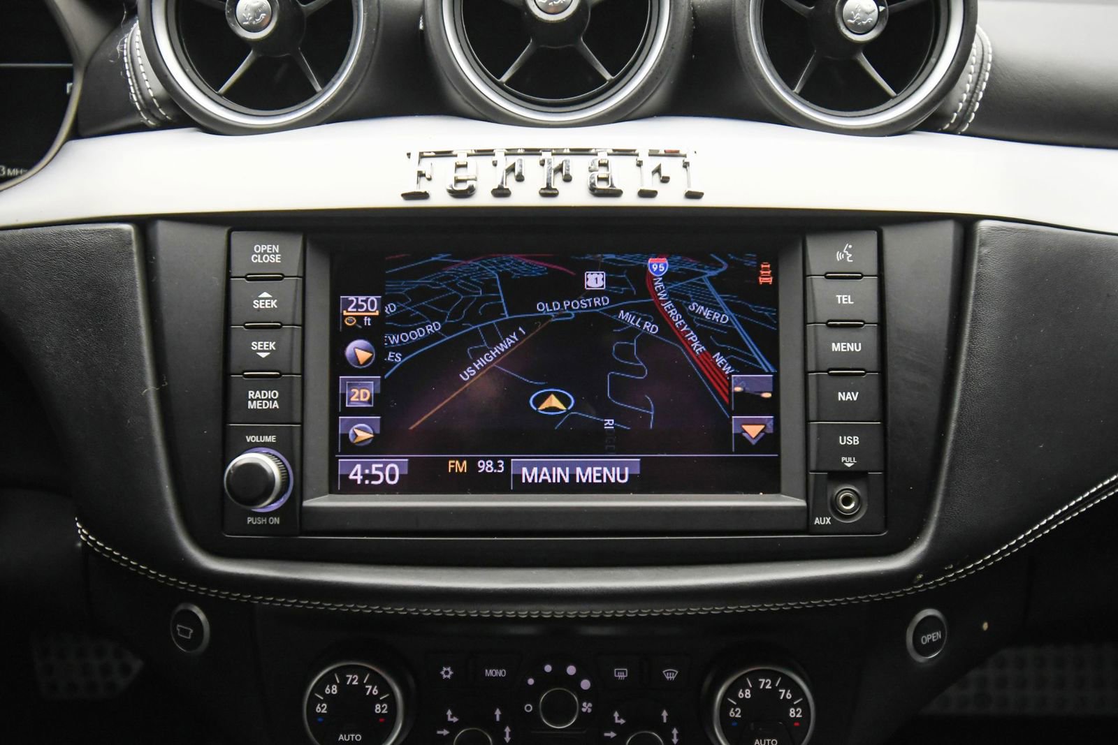 Used 2015 Ferrari FF image 43