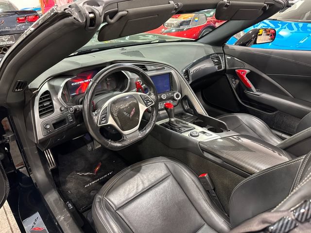 Used 2018 Chevrolet Corvette Stingray Convertible w/ Carbon Flash Badge Package RWD image 27