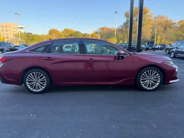 Used 2019 Toyota Avalon Limited w/ Advanced Safety Package FWD image 2