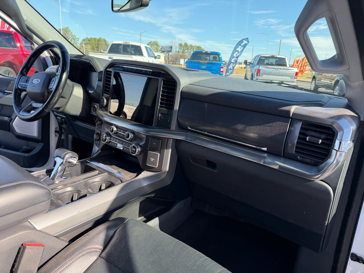 Used 2021 Ford F150 Lariat w/ Equipment Group 502A High image 12