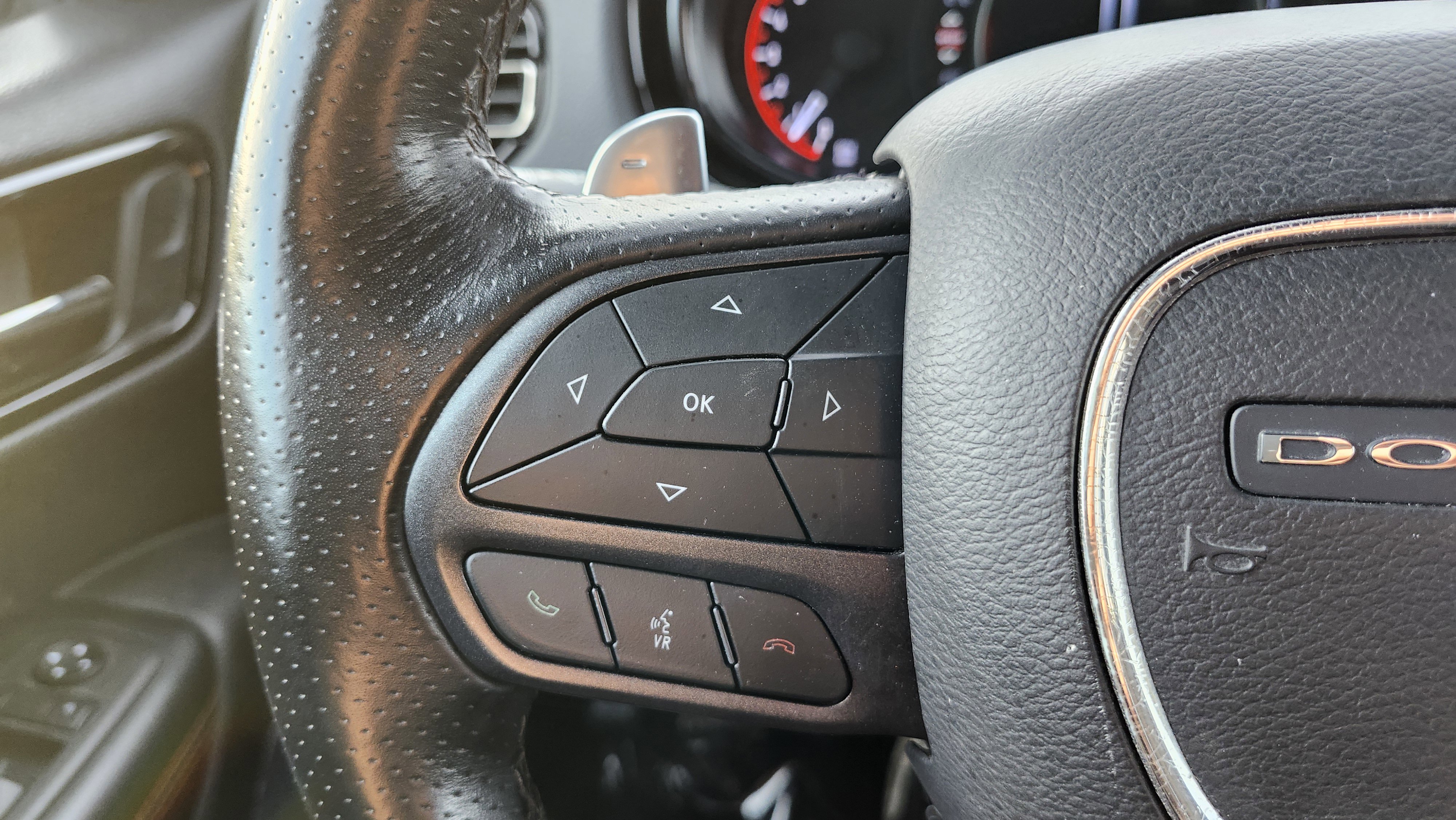 Used 2023 Dodge Durango GT image 36