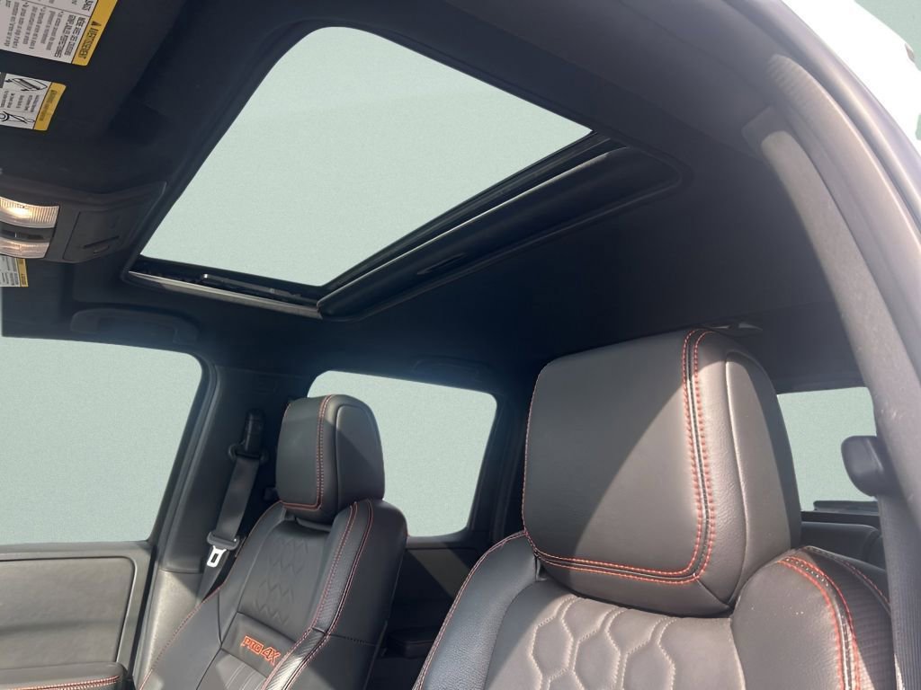 Used 2023 Nissan Frontier PRO-4X w/ Pro-4X Premium Package image 18