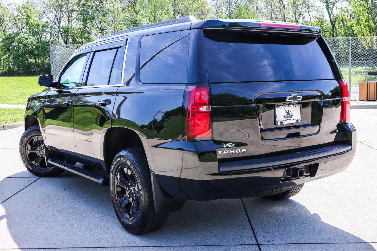 Used 2019 Chevrolet Tahoe LS AWD/4WD image 15