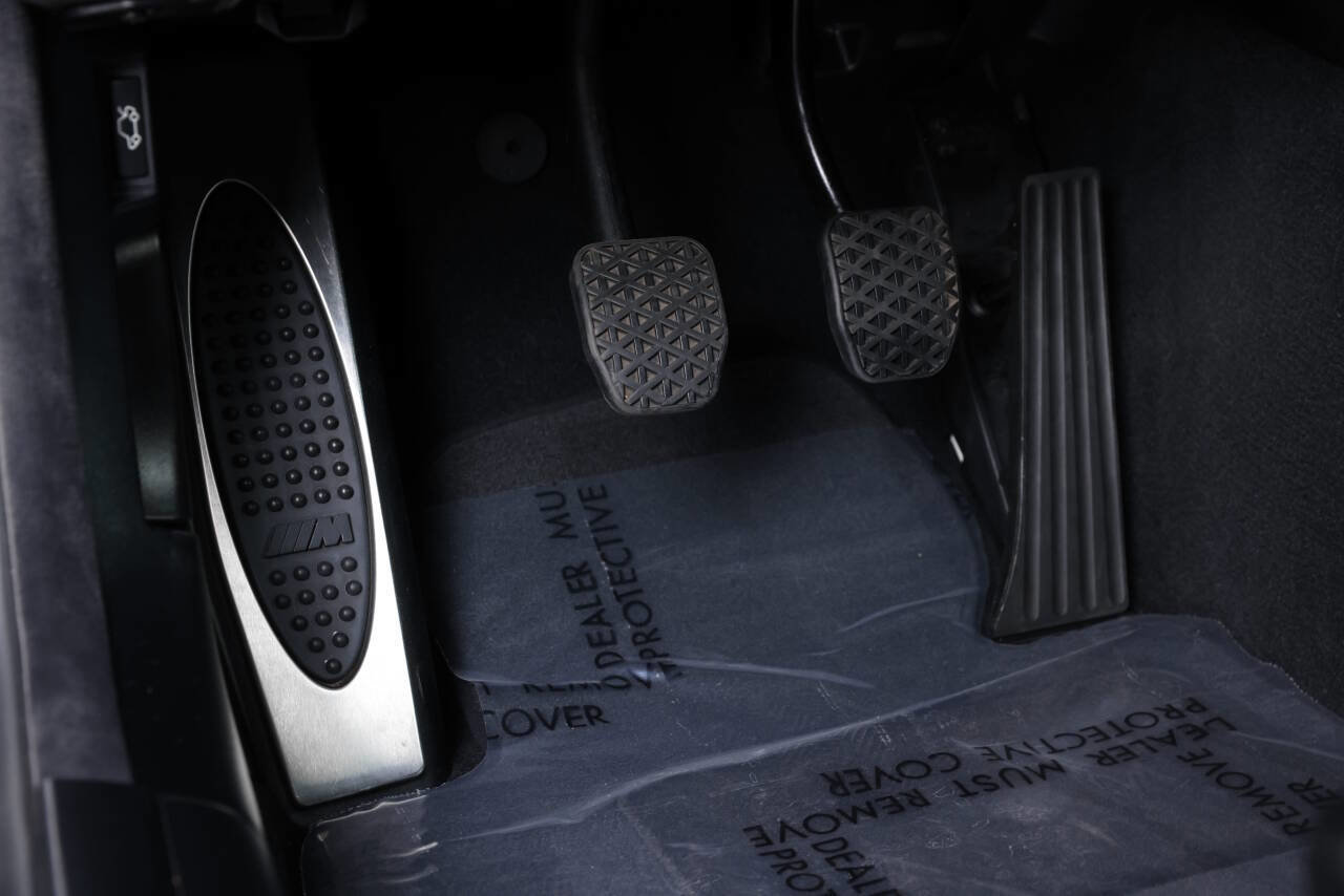 Used 2005 BMW M3 Coupe image 64
