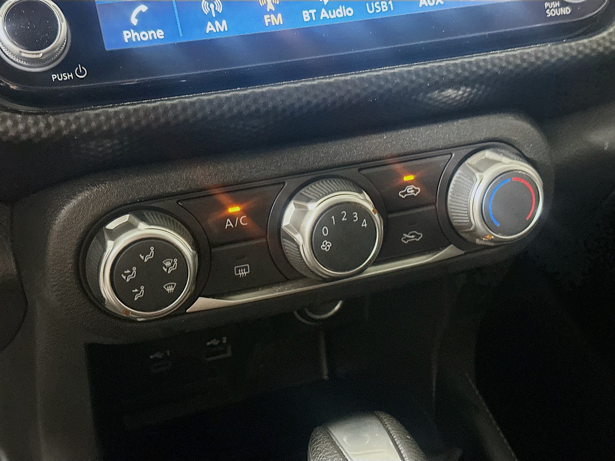 Used 2024 Nissan Kicks SV FWD image 22