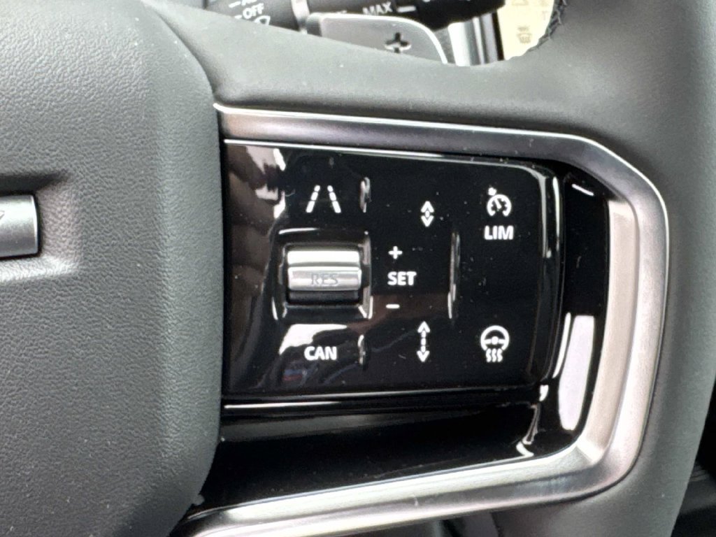 New 2026 Land Rover Discovery Sport Landmark AWD/4WD image 28