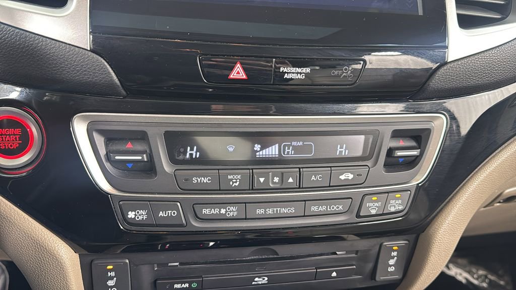 Used 2016 Honda Pilot Touring image 29