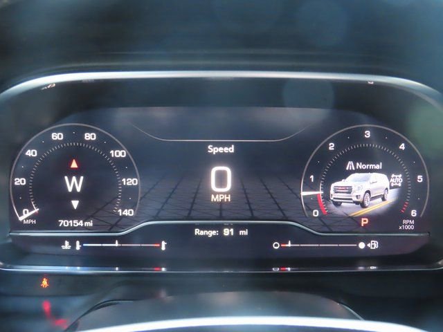 Used 2024 GMC Yukon SLE image 32