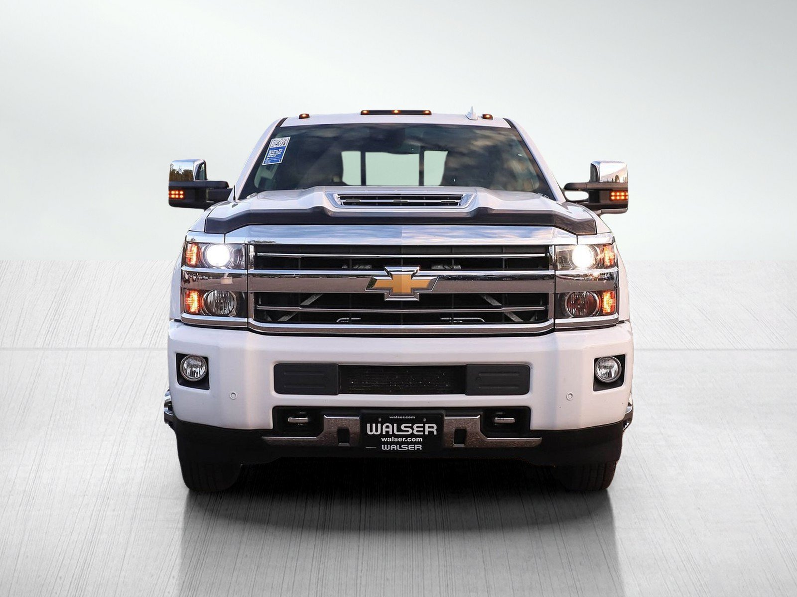 Used 2018 Chevrolet Silverado 3500 High Country w/ Duramax Plus Package AWD/4WD image 8