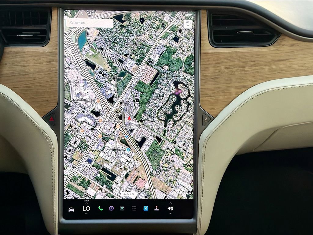 Used 2018 Tesla Model X 75D AWD/4WD image 29