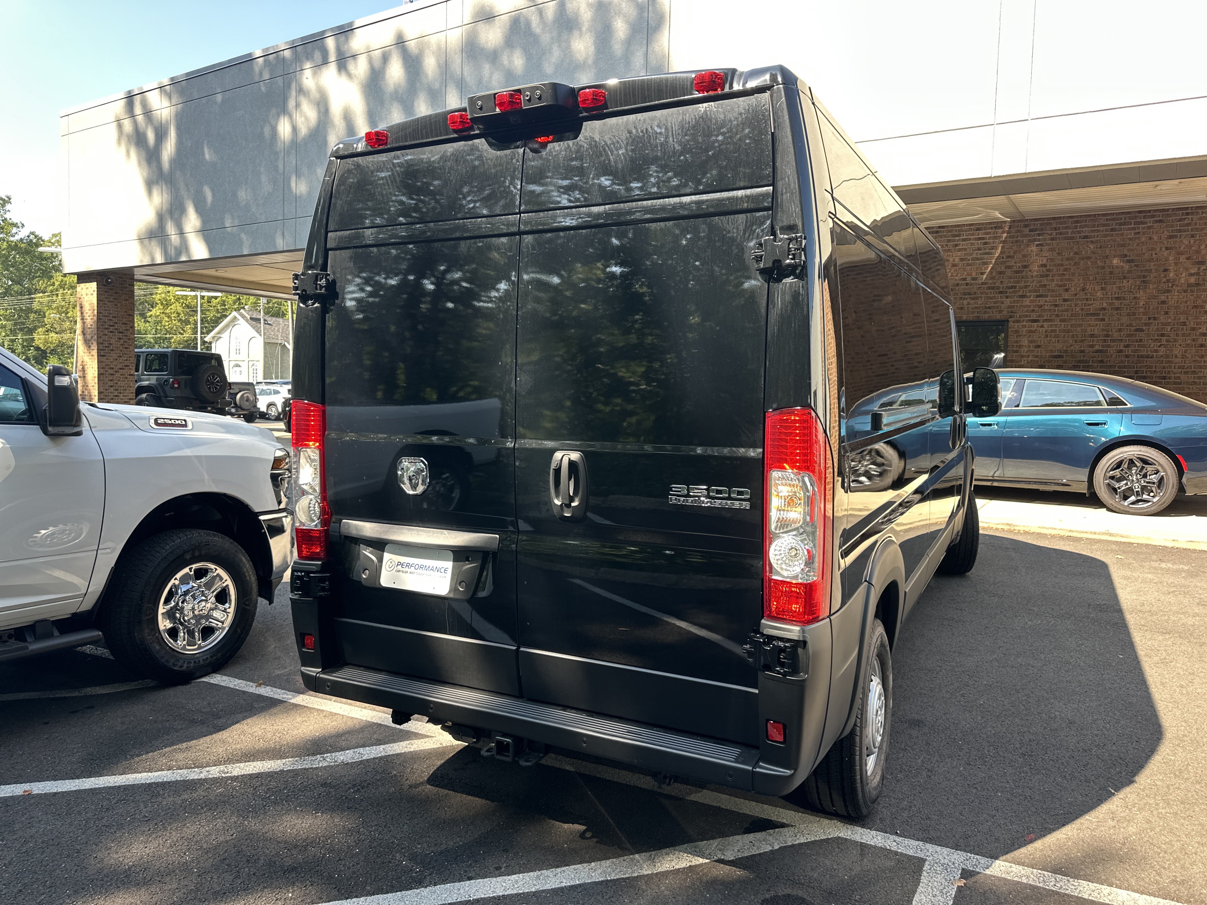 New 2026 RAM ProMaster 3500 w/ Premium Convenience Group FWD image 19