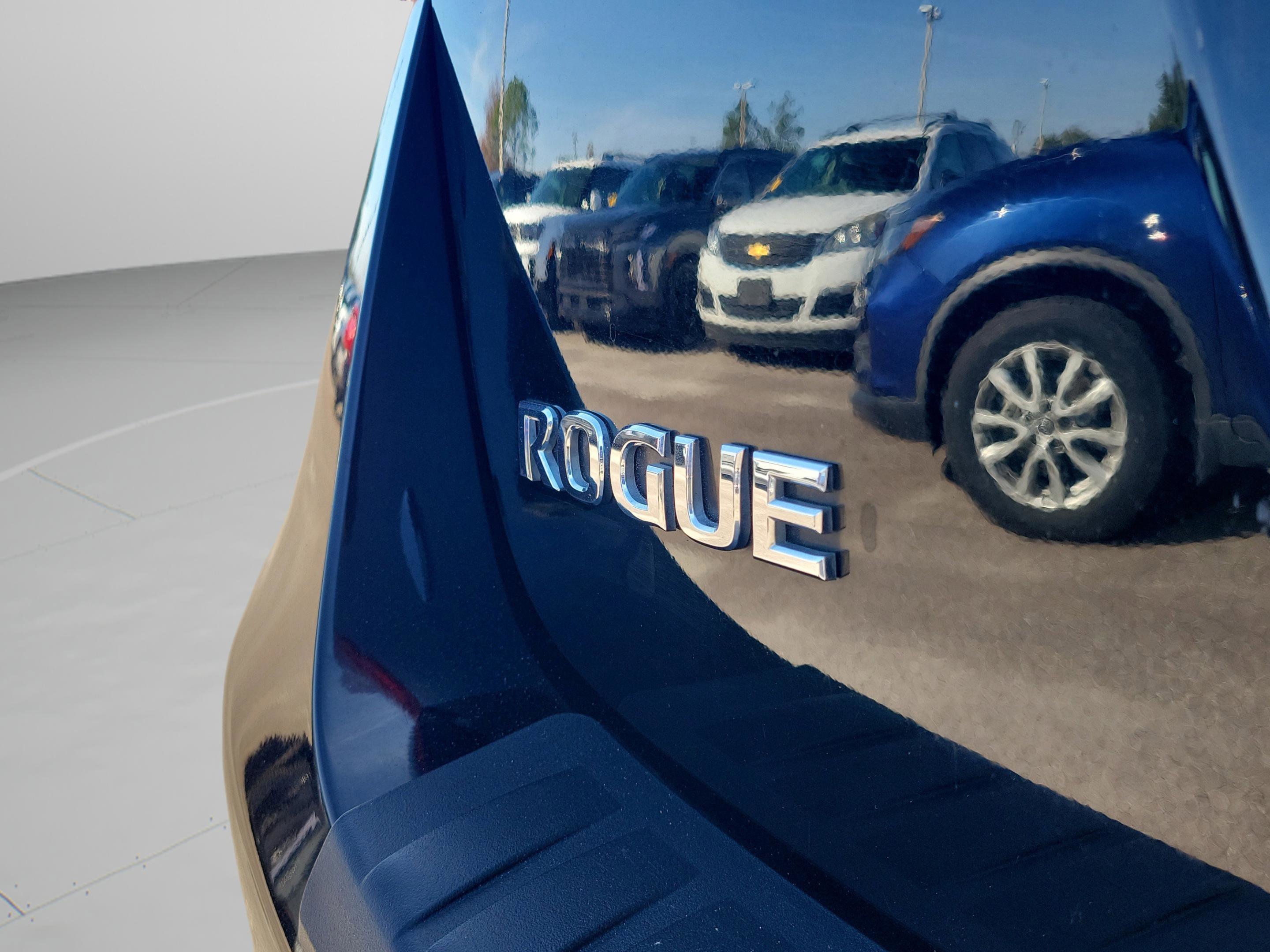 Used 2011 Nissan Rogue SV image 10