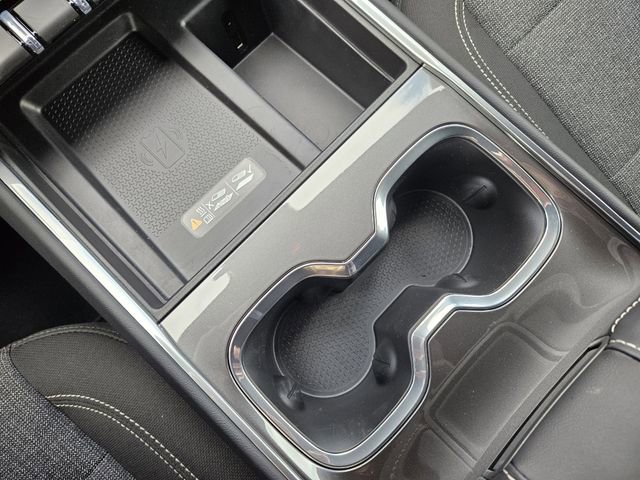 New 2026 GMC Acadia Elevation FWD image 16