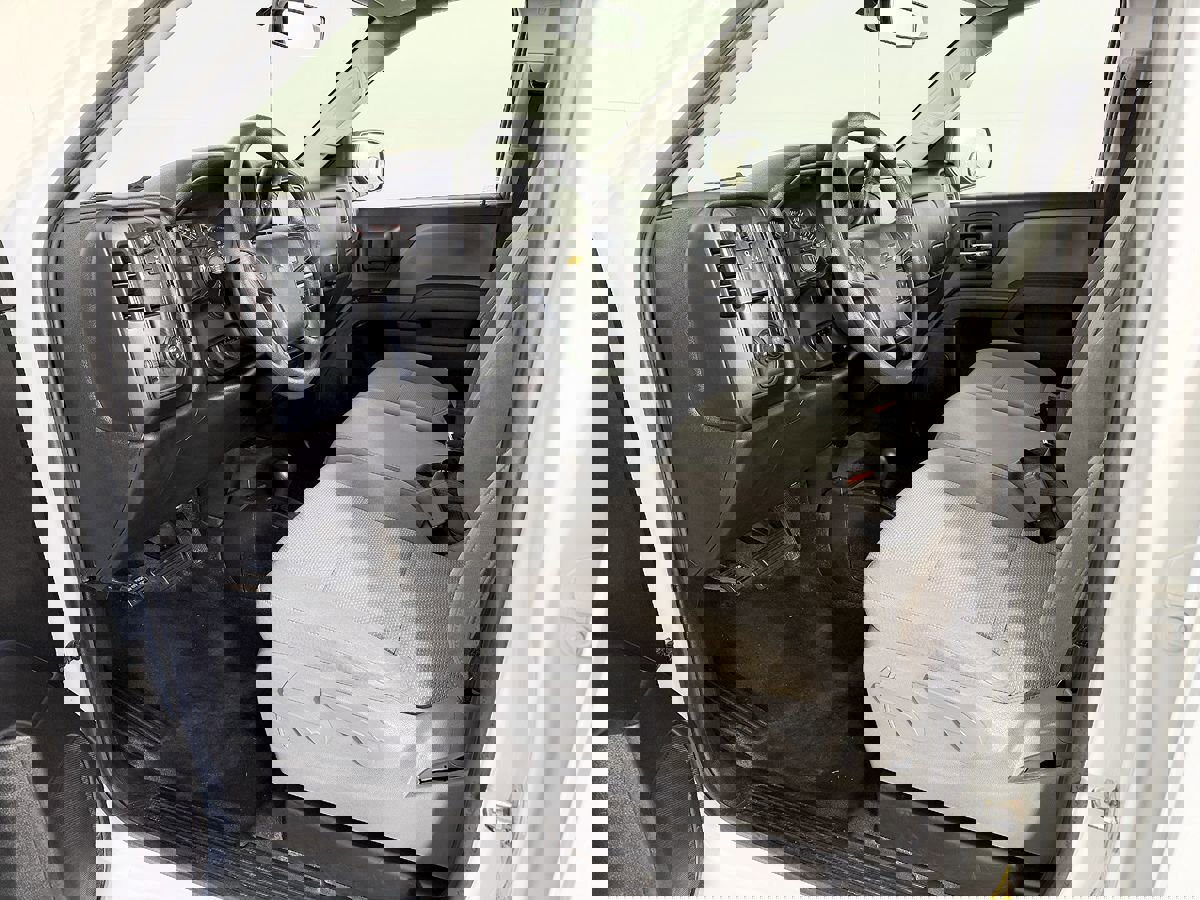 Used 2018 Chevrolet Silverado 1500 W/T AWD/4WD image 21