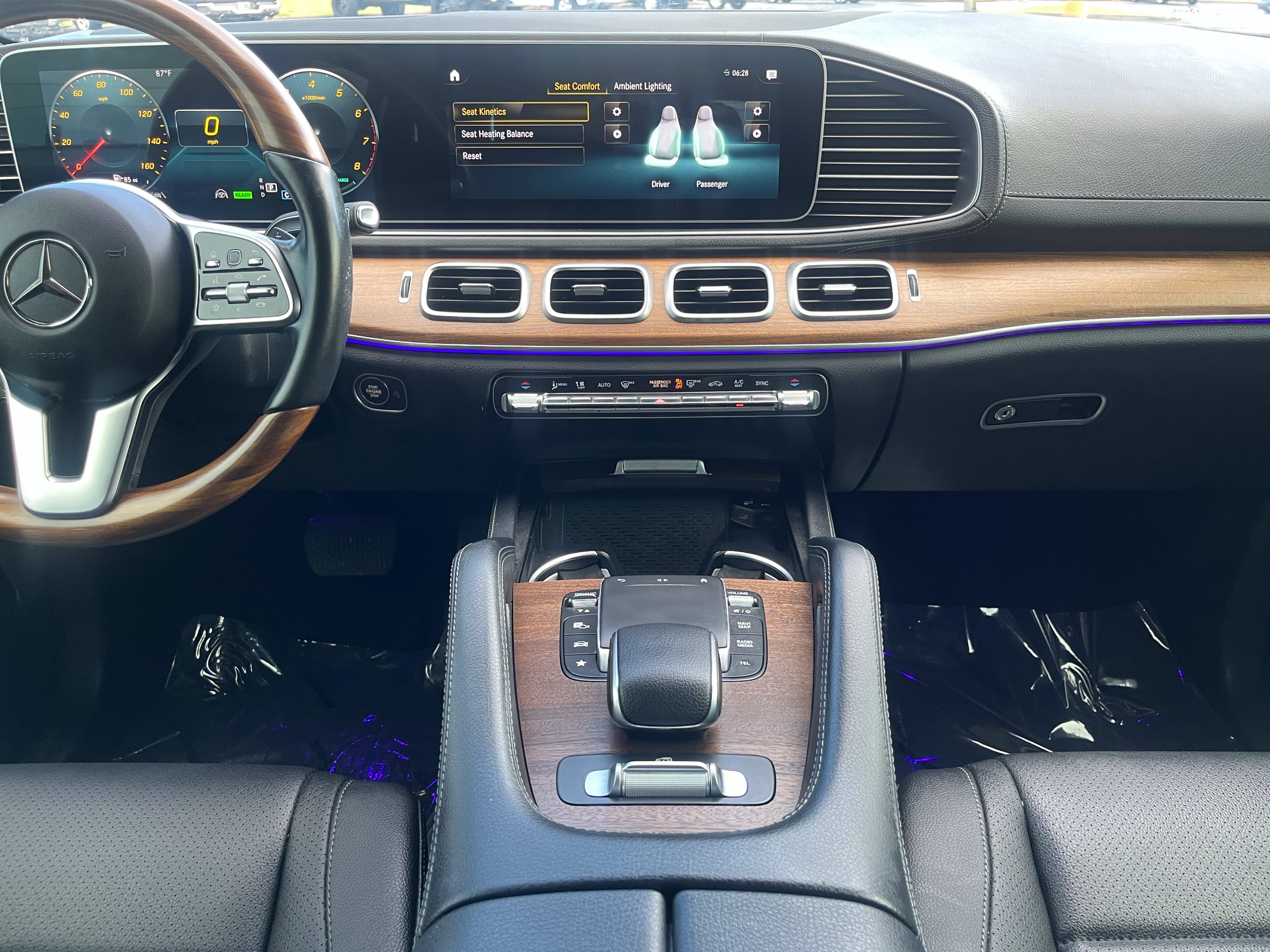Used 2021 Mercedes-Benz GLS 450 4MATIC image 25