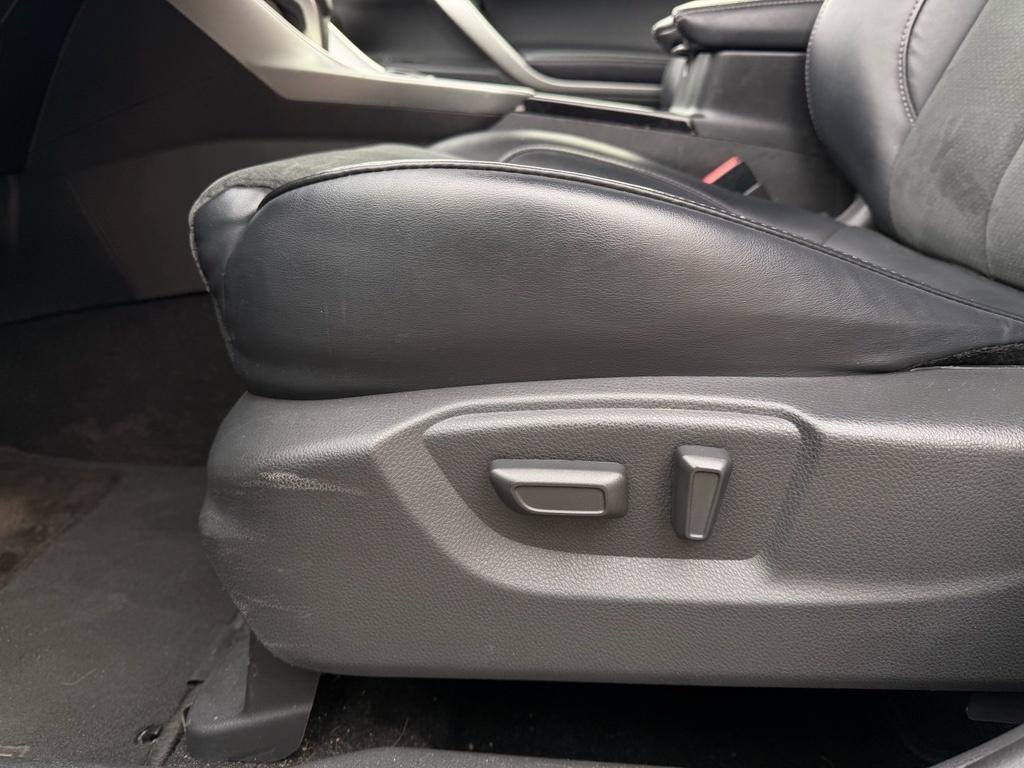 Used 2024 Mitsubishi Eclipse Cross SE image 13