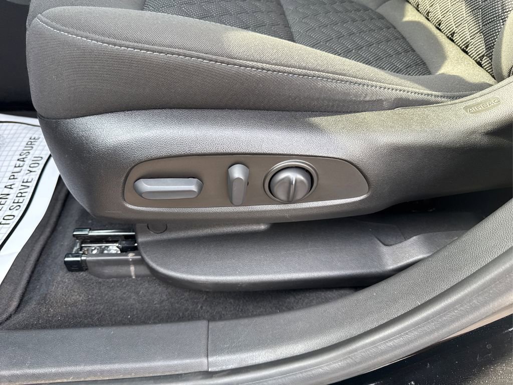 Used 2022 Chevrolet Blazer LT AWD/4WD image 39