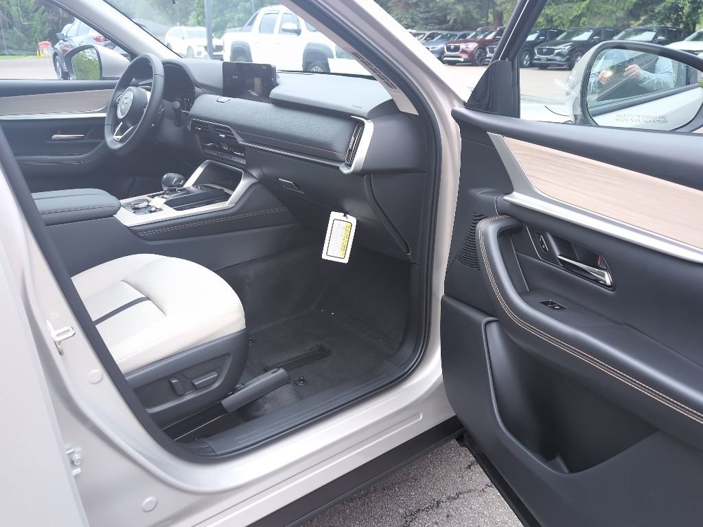 New 2026 MAZDA CX-90 Plug-In Hybrid w/ Preferred AWD/4WD image 7