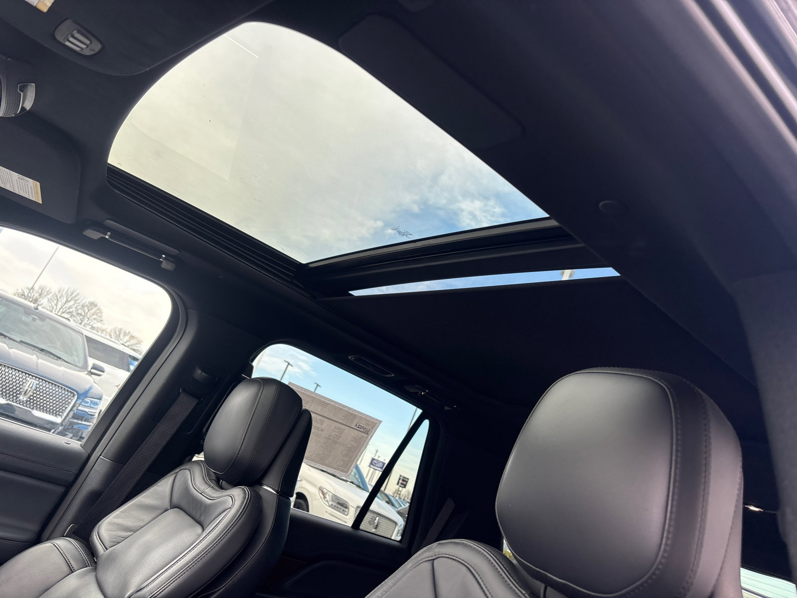 Certified 2023 Lincoln Navigator Reserve image 23