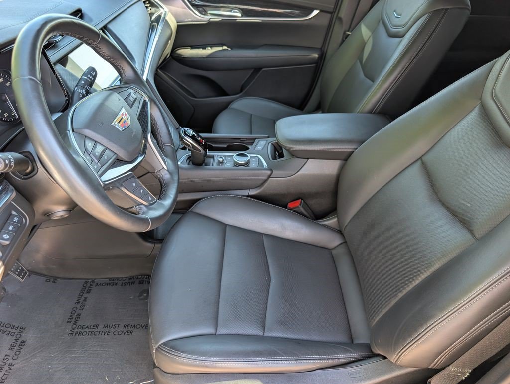 Certified 2023 Cadillac XT5 Premium Luxury w/ Technology Package AWD/4WD image 12