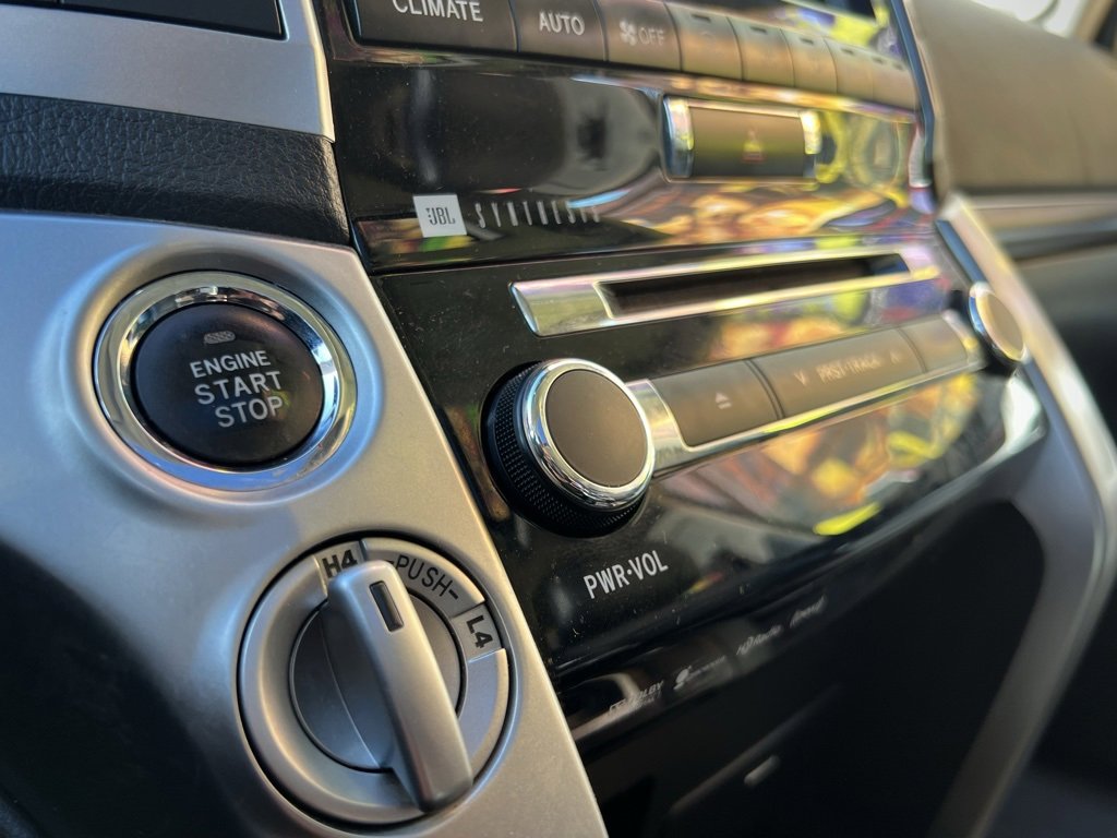 Used 2013 Toyota Land Cruiser image 67