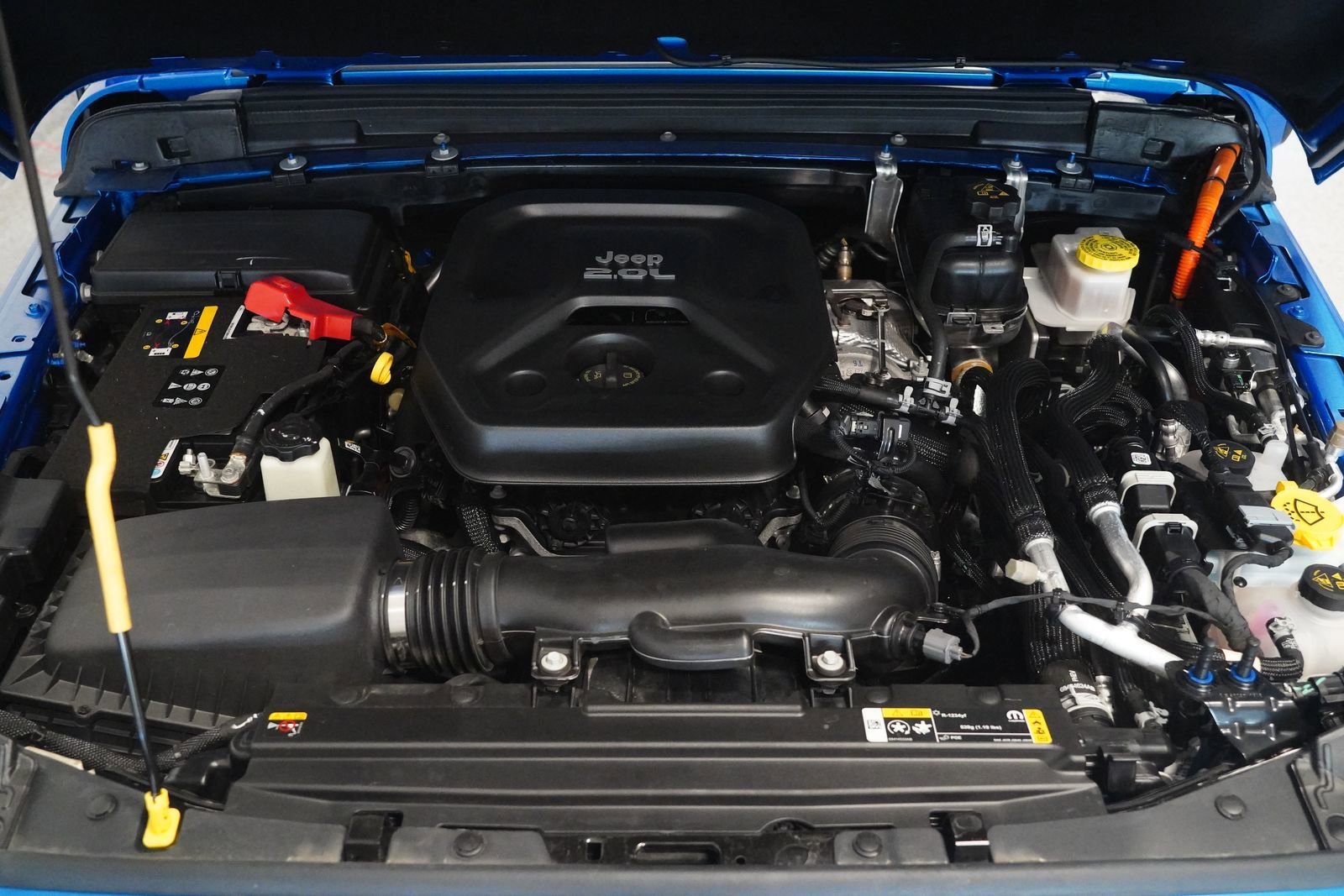 Used 2022 Jeep Wrangler Unlimited Sahara w/ Cold Weather Group image 30