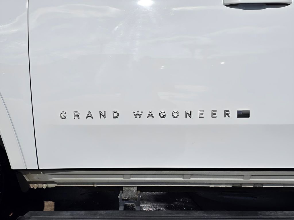 Used 2024 Jeep Grand Wagoneer L Series III AWD/4WD image 55