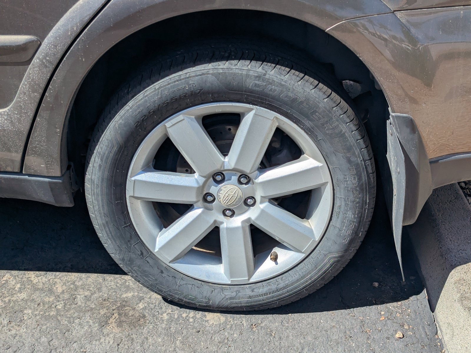 Used 2009 Subaru Outback 2.5i Special Edition AWD/4WD image 6