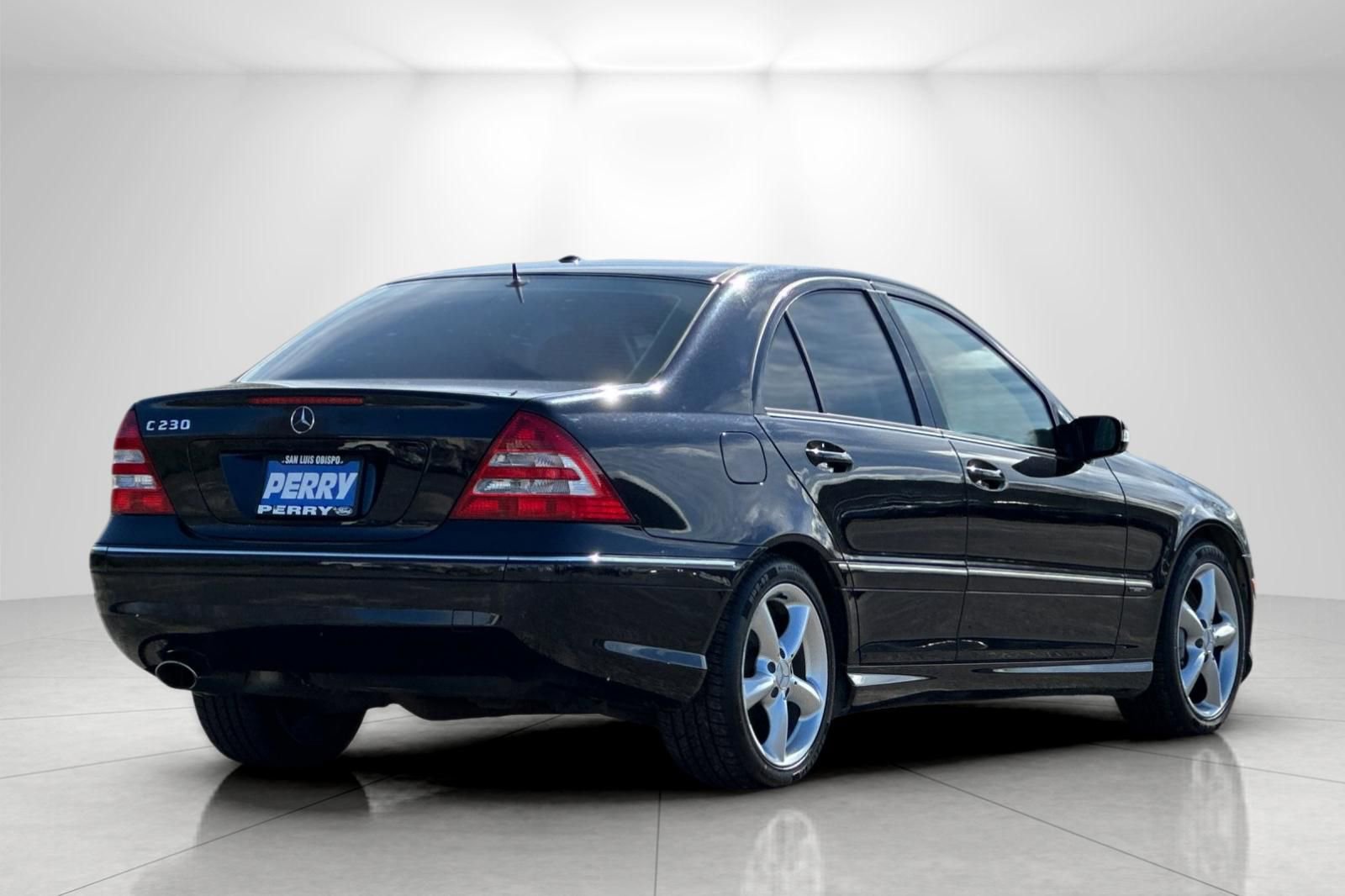 Used 2006 Mercedes-Benz C 230 Sedan image 3