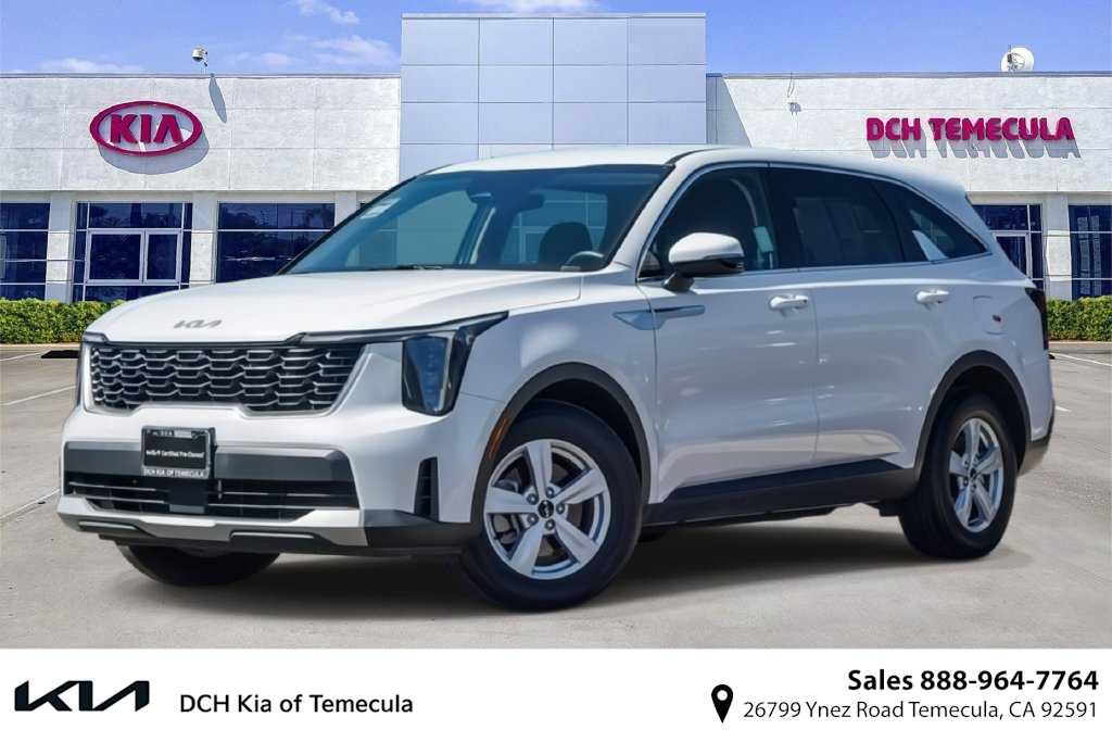 Used 2026 Kia Sorento LX FWD image 1