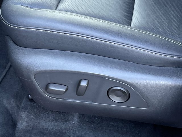 Used 2025 Chevrolet Traverse LT AWD/4WD image 30