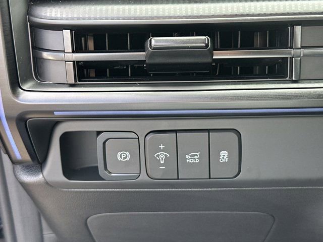 Used 2025 Hyundai Santa Fe Calligraphy image 28