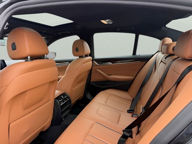 Used 2020 BMW 540i xDrive w/ Premium Package image 9