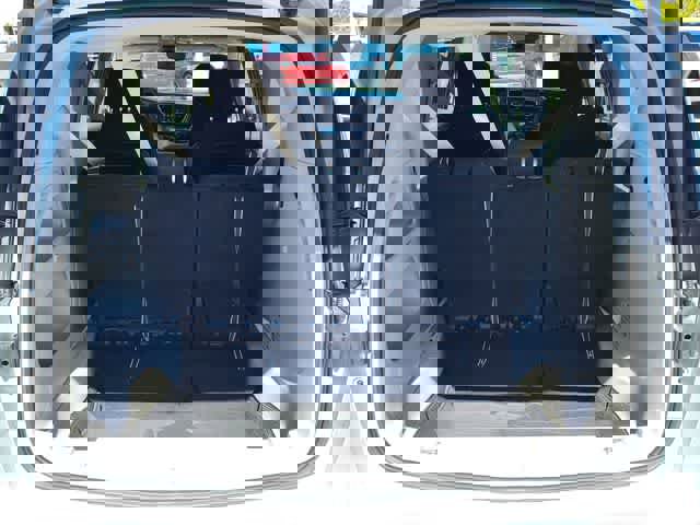 Used 2023 Chrysler Voyager LX image 26