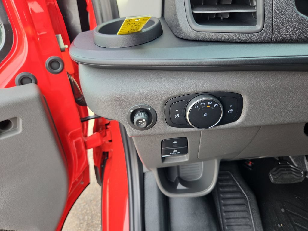 New 2026 Ford Transit 250 148 Medium Roof w/ Interior Upgrade Package RWD image 28