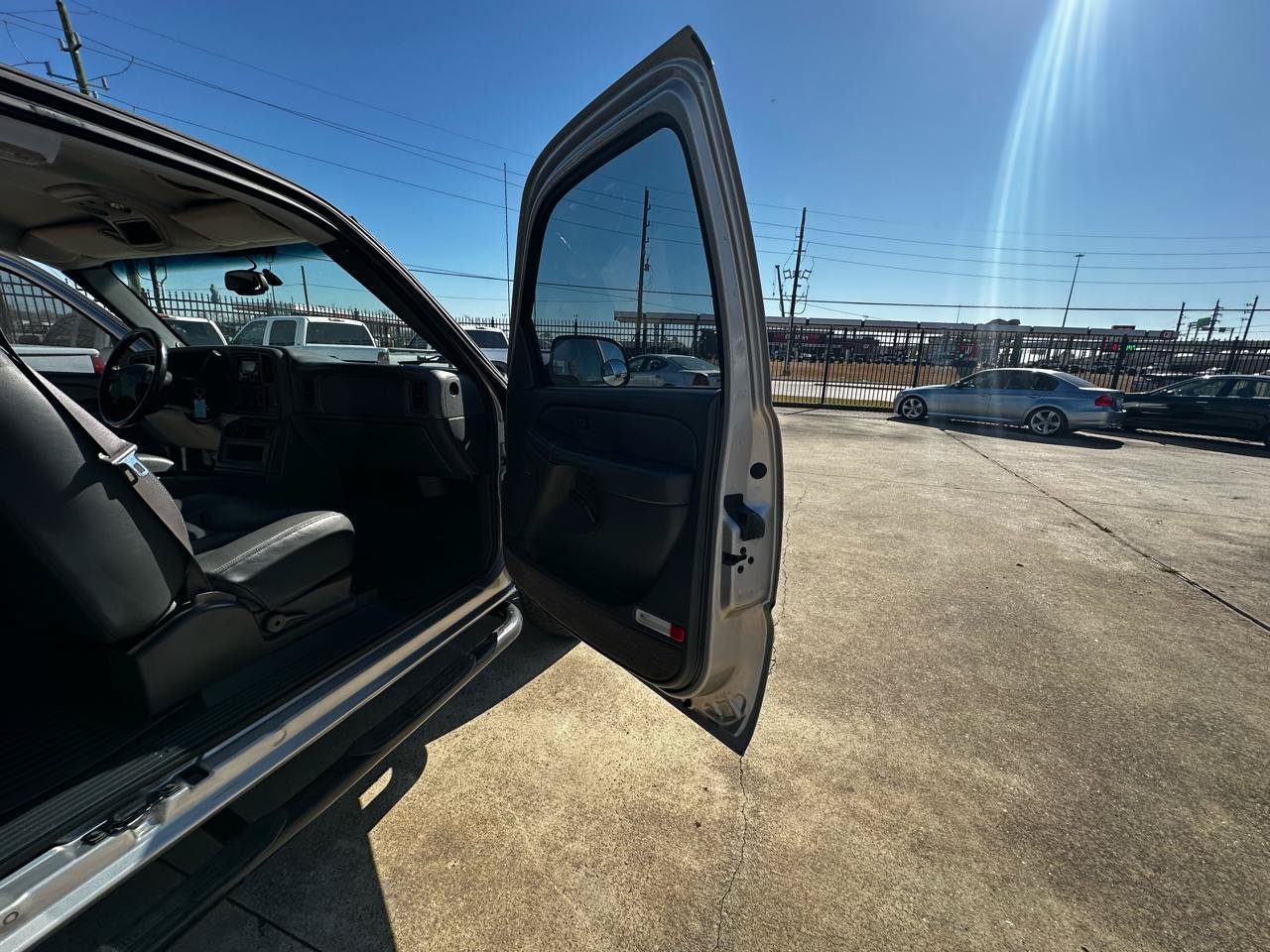 Used 2004 GMC Sierra 1500 SLE w/ Safe And Sound Package RWD image 27