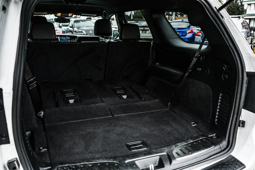 Used 2022 Dodge Durango R/T w/ Tow 'N Go Group AWD/4WD image 19