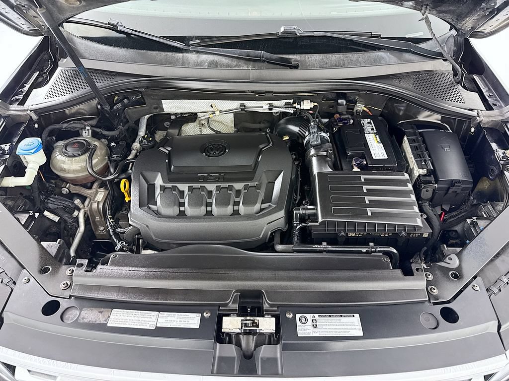 Used 2019 Volkswagen Tiguan SEL Premium R-Line w/ 3rd Row Seat Package AWD/4WD image 30