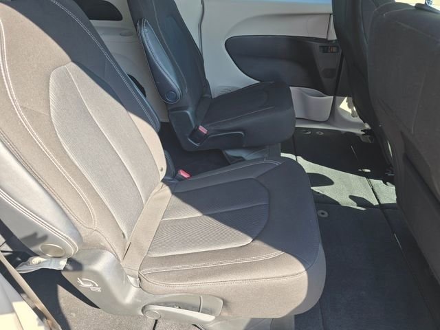 Used 2023 Chrysler Voyager LX FWD image 28