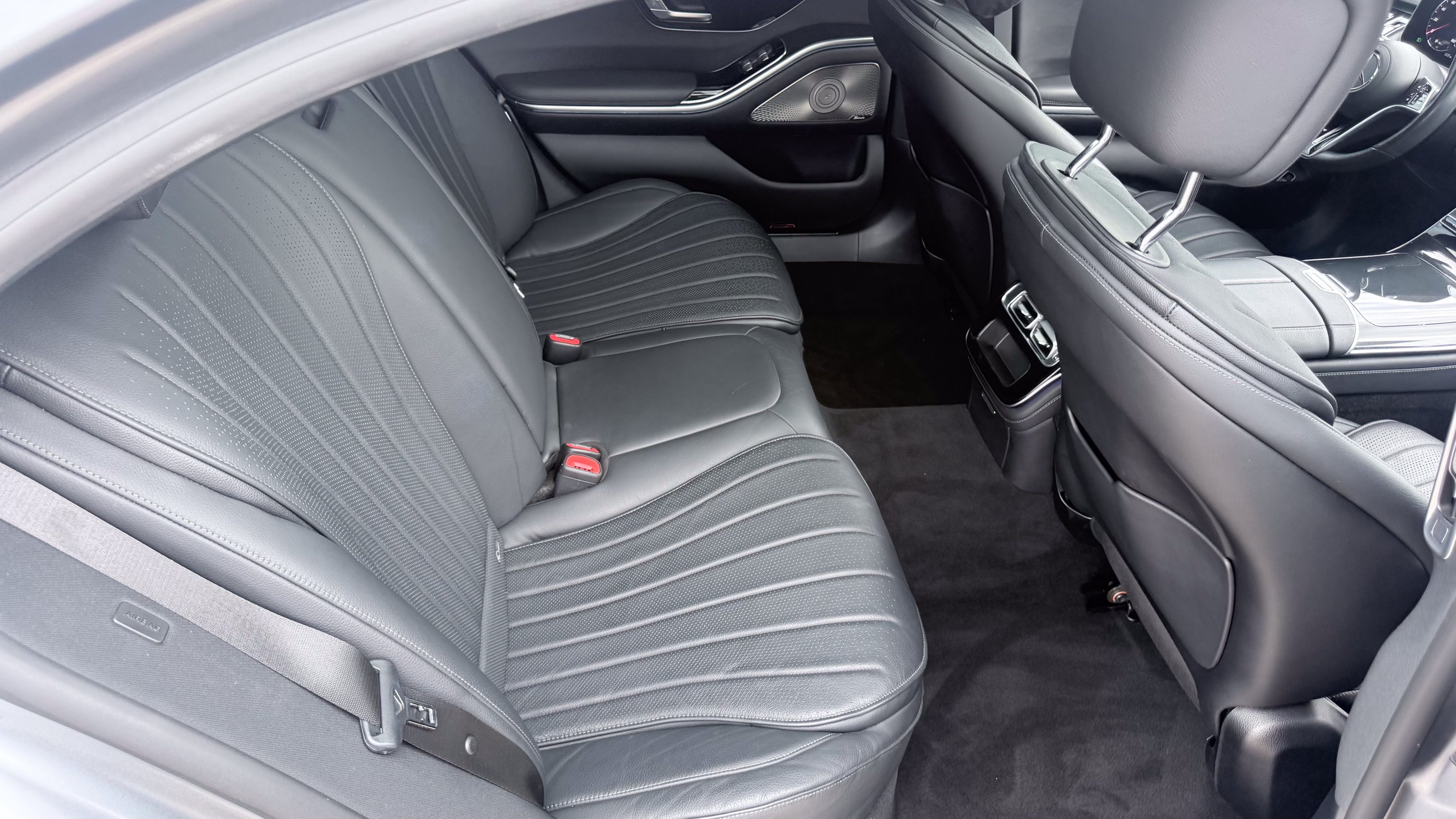 Used 2023 Mercedes-Benz S 500 4MATIC w/ AMG Line image 42