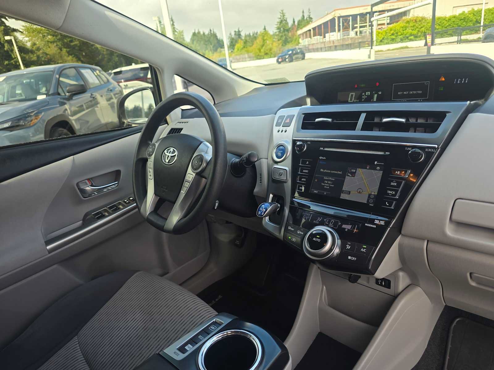 Used 2015 Toyota Prius V Three FWD image 10