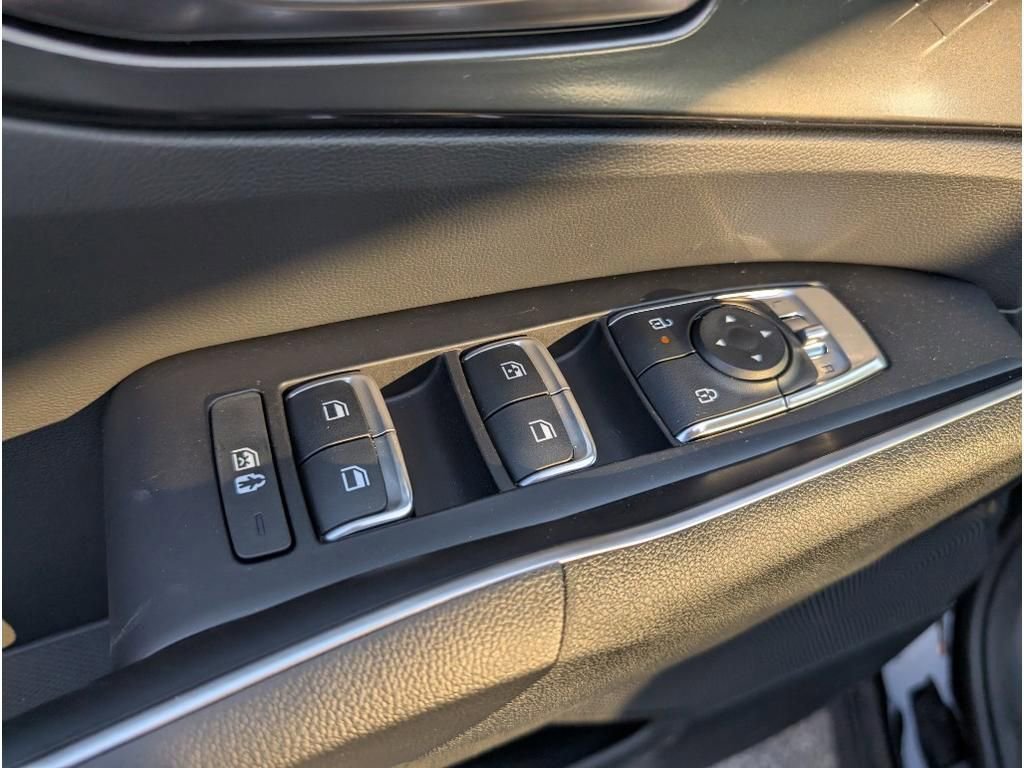 New 2025 Kia Sorento S w/ Panoramic Sunroof Package image 17