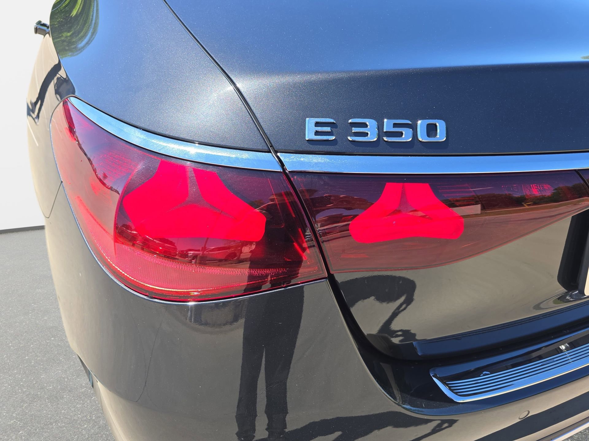 Used 2025 Mercedes-Benz E 350 Sedan image 33