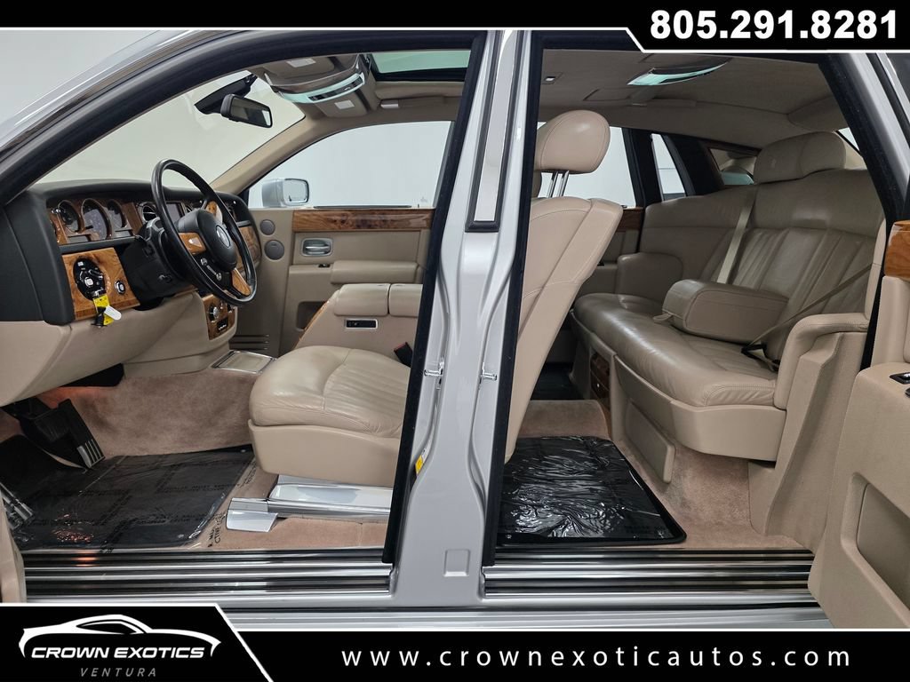 Used 2006 Rolls-Royce Phantom Sedan RWD image 25