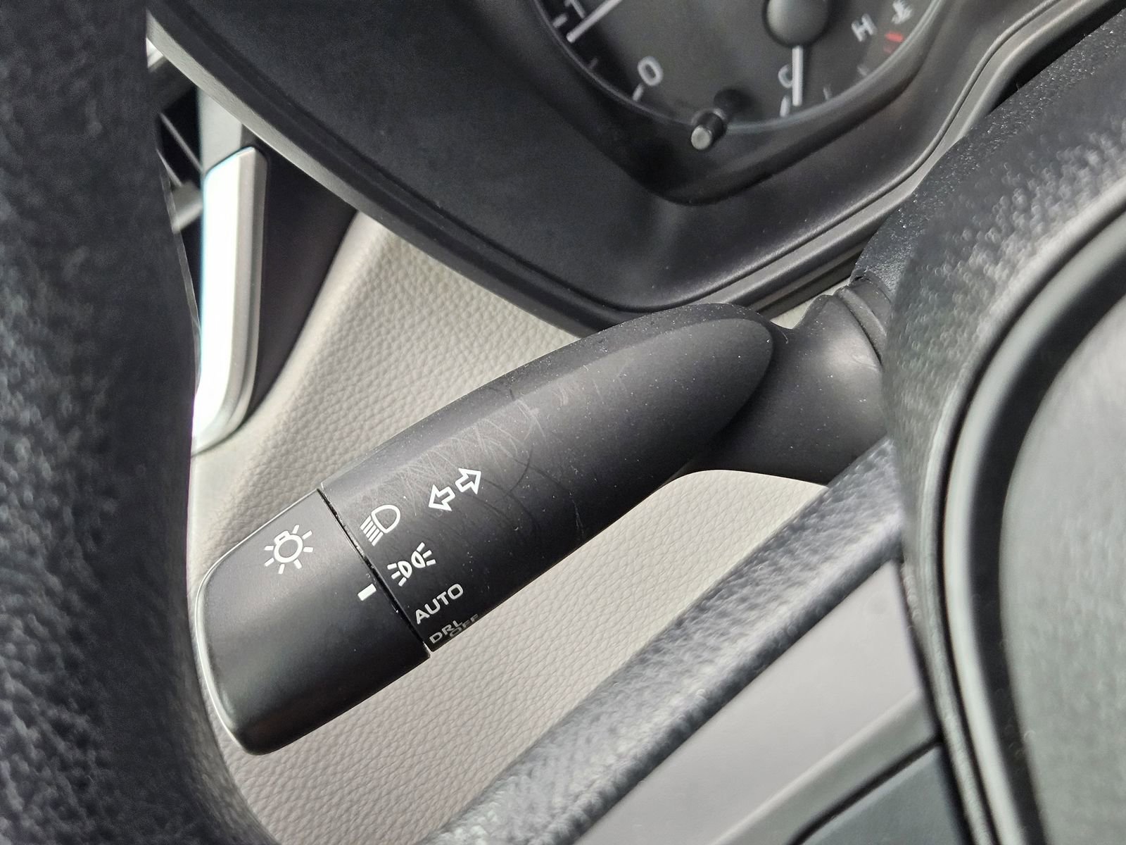 Used 2024 Toyota Corolla LE FWD image 25